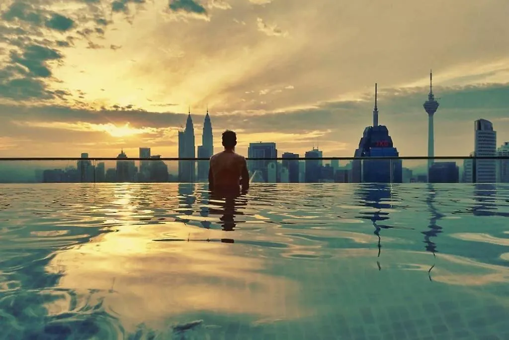 Klcc Regalia Suites Infinity Pool Kuala Lumpur